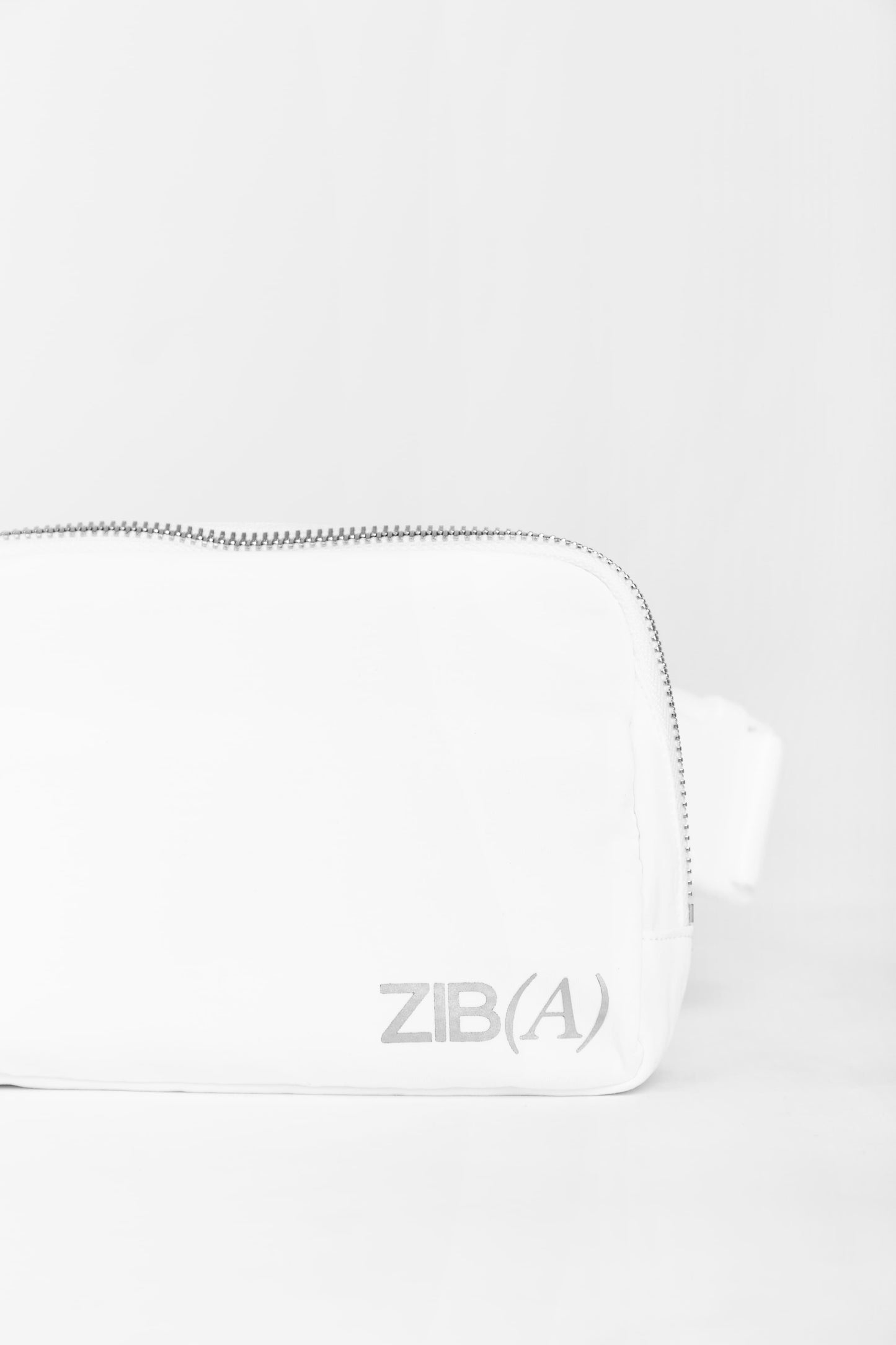 ESSENTIAL BELT BAG WHITE